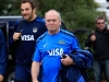 graham-henry-arrives-during-an-argentina-trai_2822885