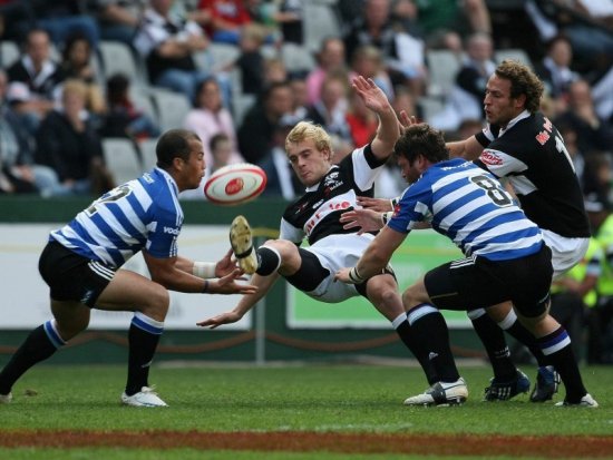 Chris-Jordaan-flying Los Sharks cayeron hoy frente a Western Province - Foto: Planet Rugby