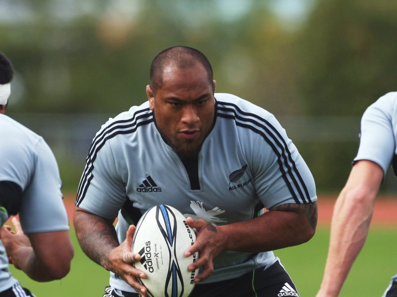 El pilar Neemia Tialata ira como titular ante los franceses - Foto: Planet Rugby