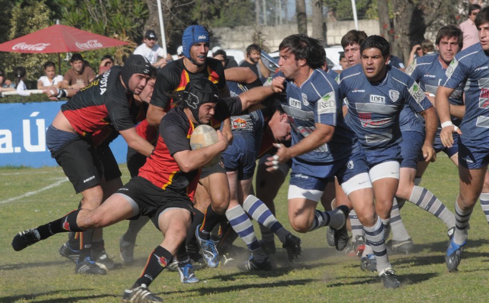 Cardenales vs Universitario - Foto: La Gaceta