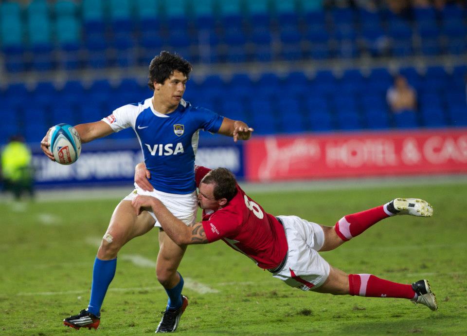 254587_10151056380876046_580155525_n