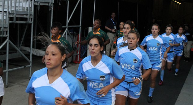 mohicanos_salida-cancha-laschicas-houston